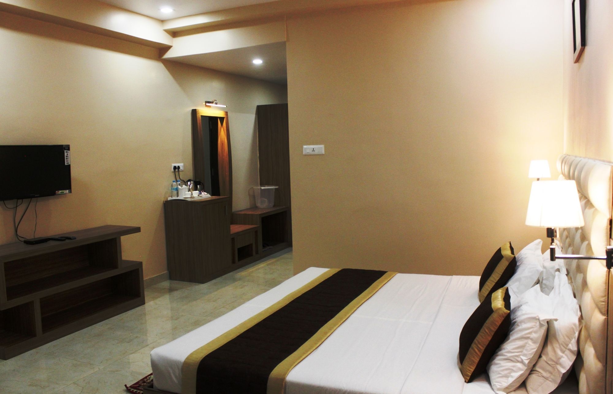 Hotel Siddhartha International Gaya Bagian luar foto